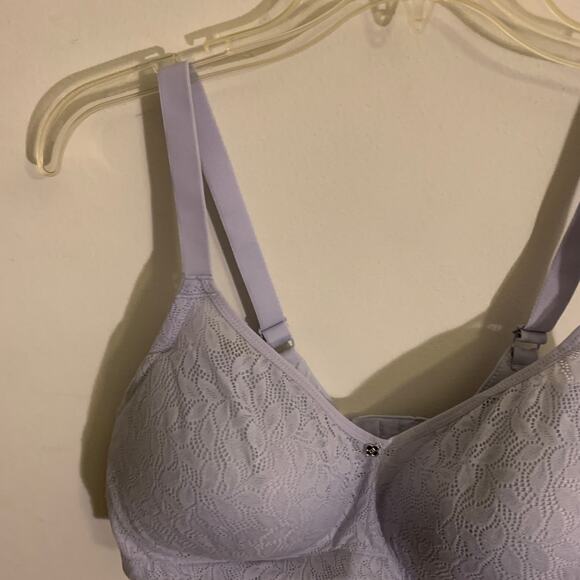 Breezies Floral Leaf Overlay Contour Wirefree Bra Cloudless Blue Sz 40C A391264 - Picture 6 of 13
